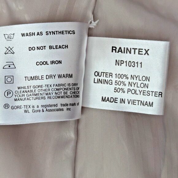 The North Face Women's Pink Hooded Ski Jacket - Picture 12 of 12